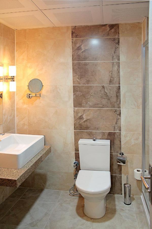 קוניה Dergah Hotel מראה חיצוני תמונה
