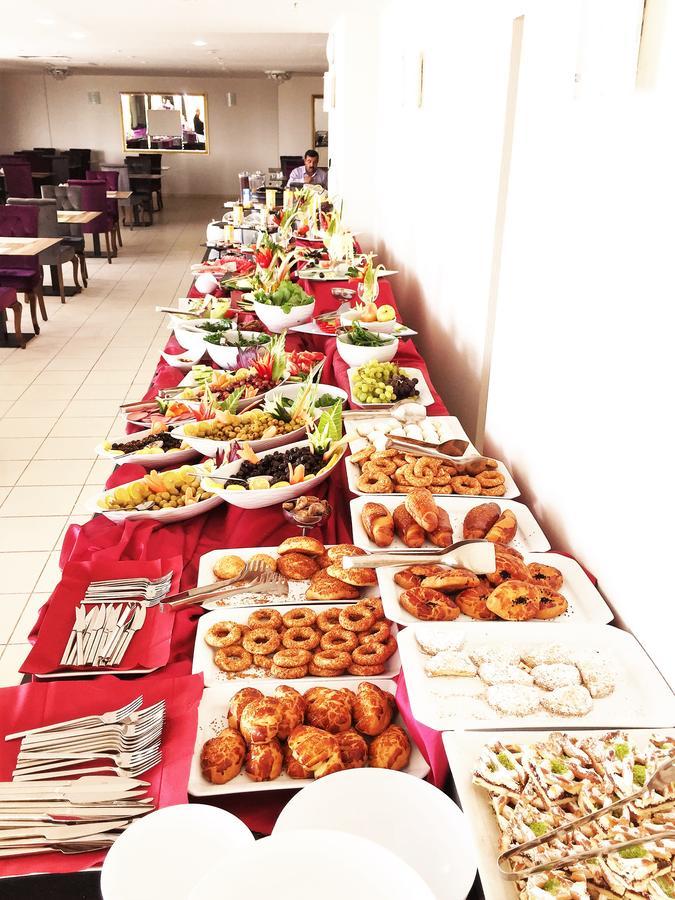 קוניה Dergah Hotel מראה חיצוני תמונה